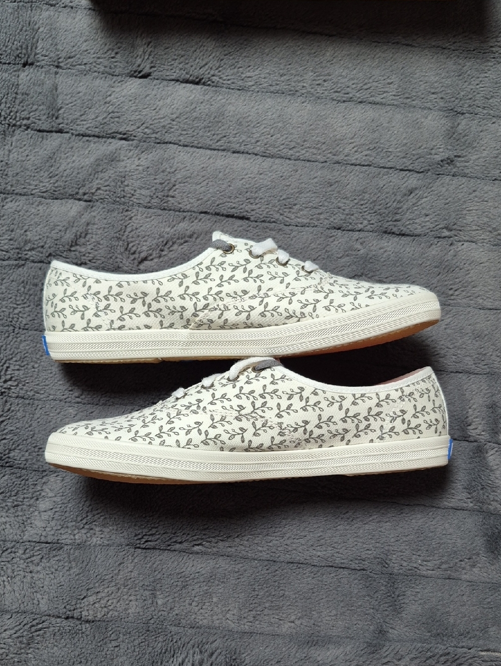 Keds Botanical Off White Sneakers with Leaf Print, & 2 Laces, New In Box - Picture 10 of 13